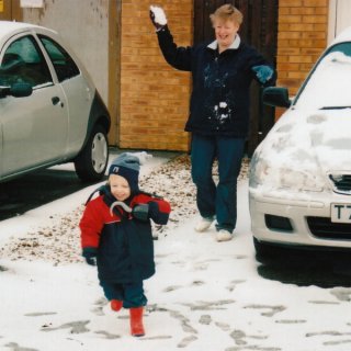 snow balls on xmas day